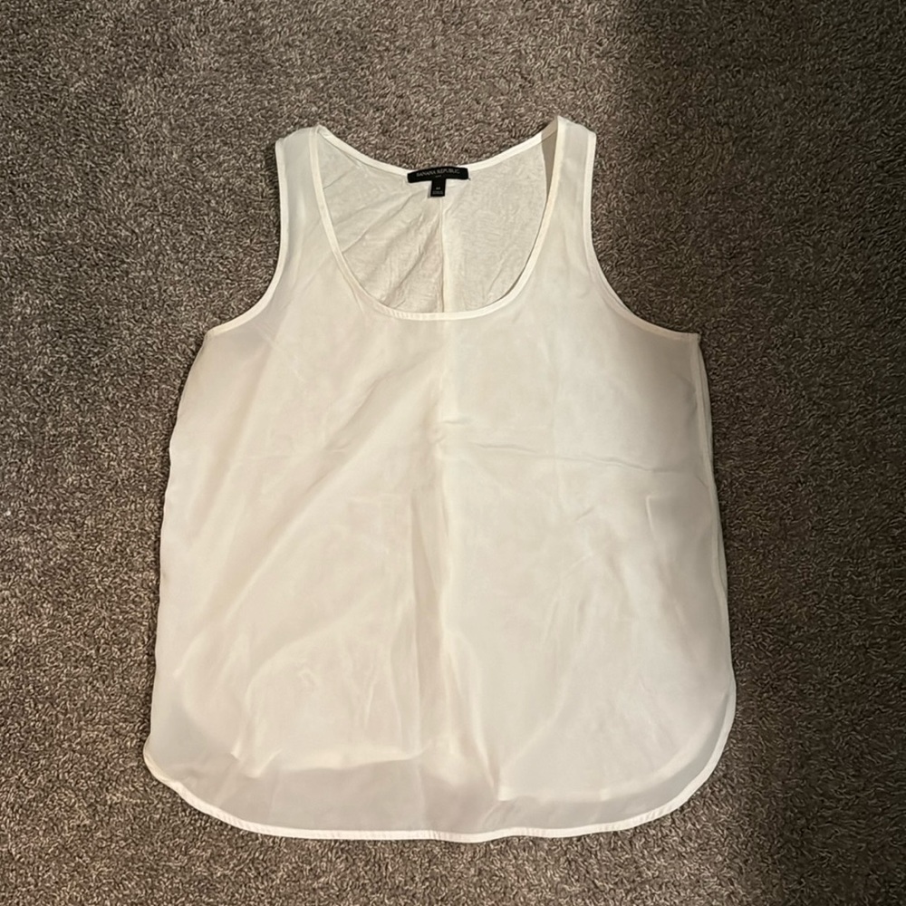 White Banana Republic Medium Tank Top perfect for work